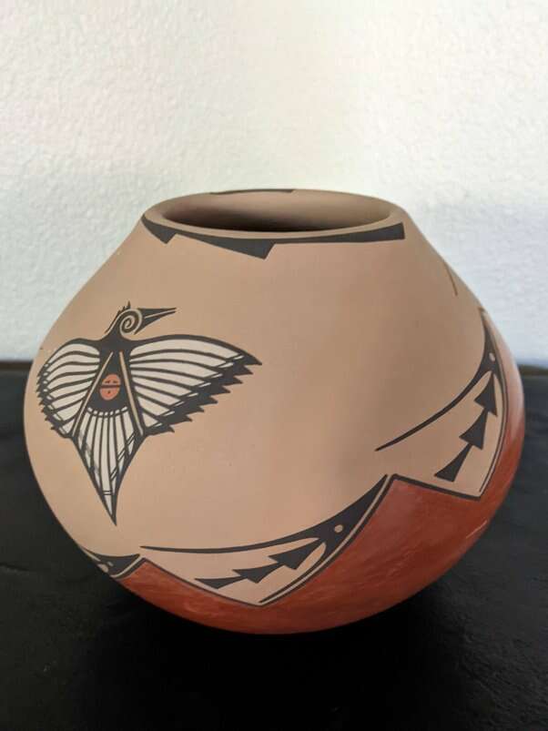 Nice Laura Gachupin Jemez Native American Pottery