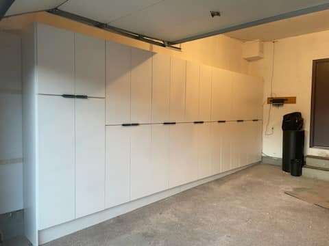 CUSTOM GARAGE CABINETS,BOOKCSES, ENTERTAINMENT CENTERS, DESKS, FIREPLACE SURROUNDS, ORGANIZERS, WINDOW BENCHES, KITCHENS