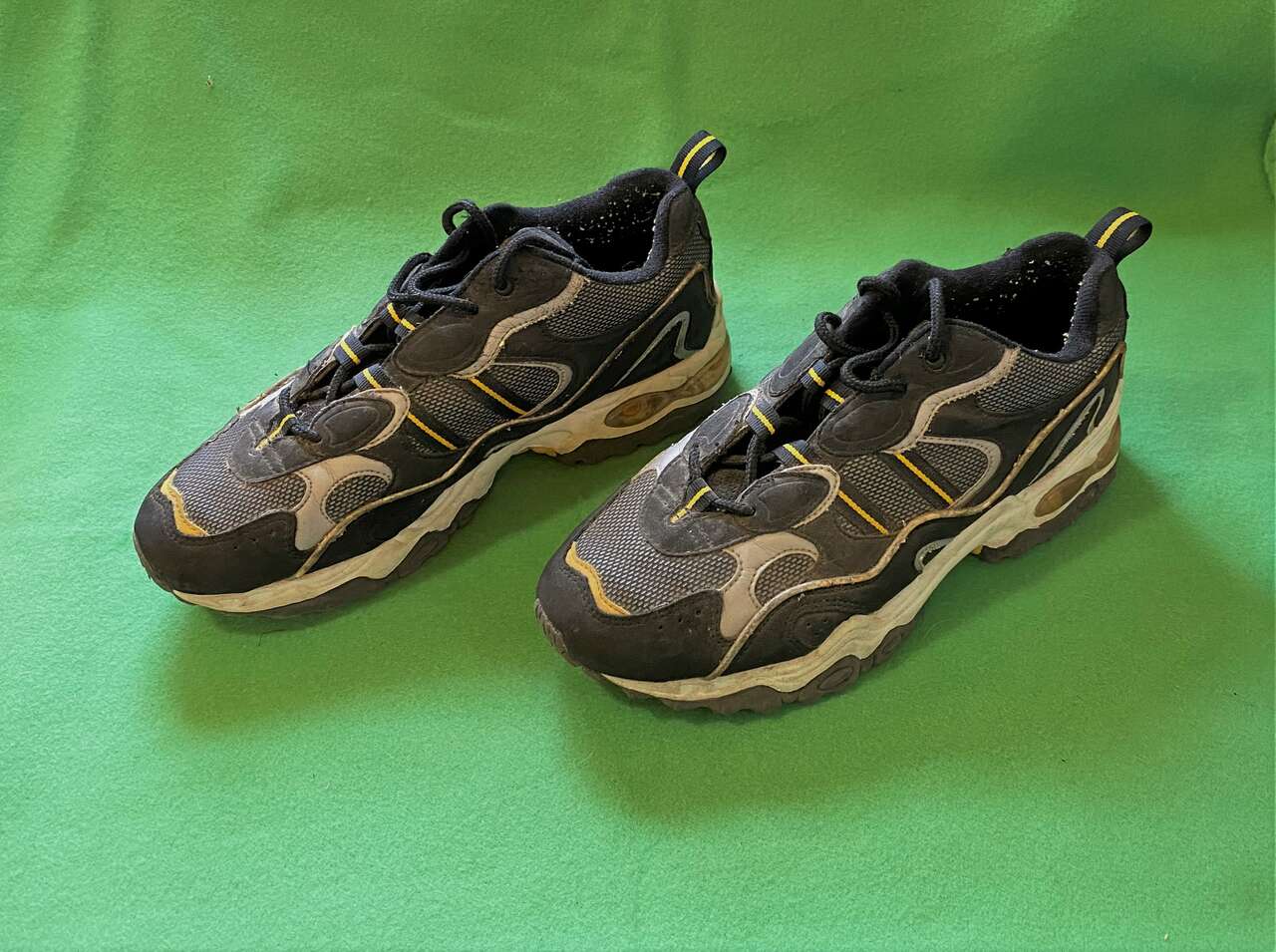 VINTAGE Men's 10 Funky Platform Sneaker-Style Street Shoe