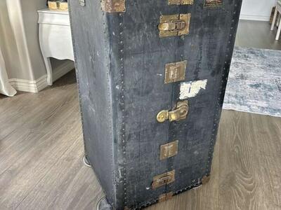 Hartmann Cushion Top Steam Trunk