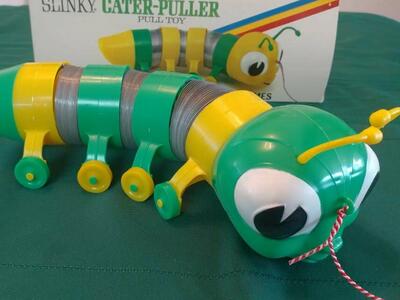 Slinky Cater-puller pull toy