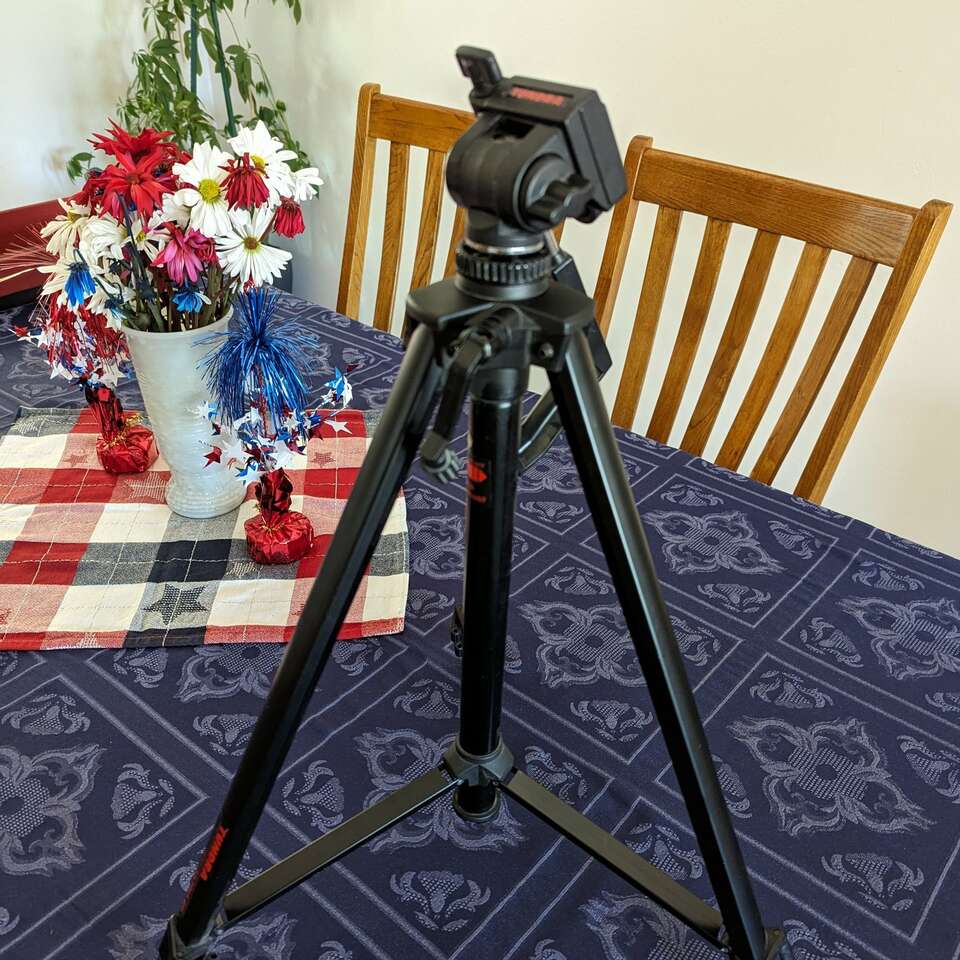 Tundra Video Ultama 66 Tripod