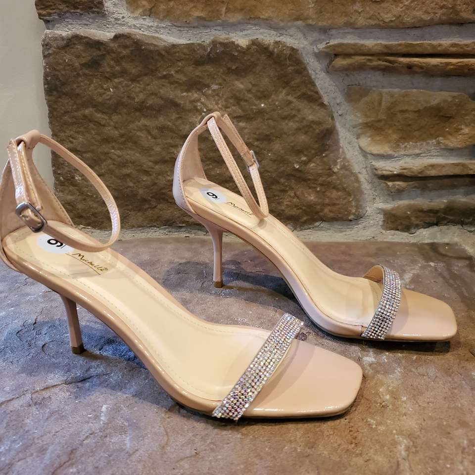 New Women's Shoes/ heels