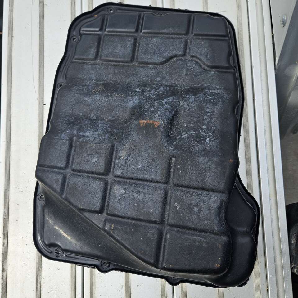 Factory transmission pan for 2018 Ram 68RFE