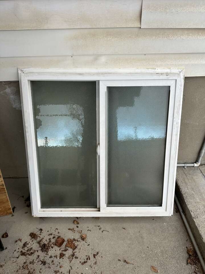 34x34 frosted window