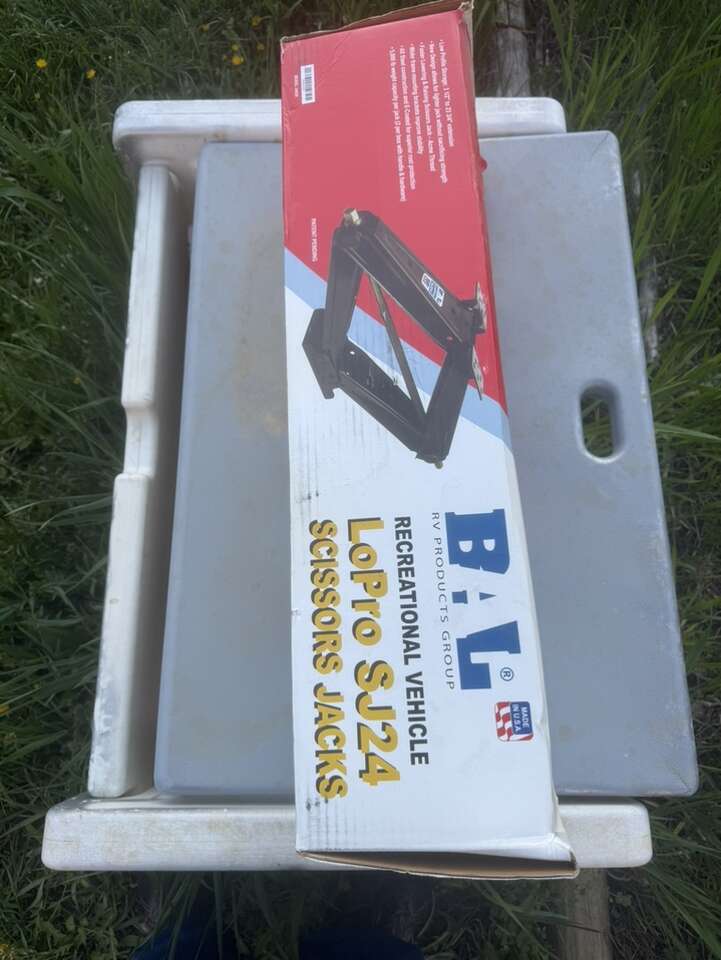 Rv Lopro Scissor Jack