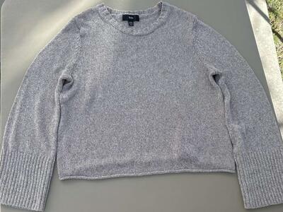 Size XXL Woman’s Mossimo Crop Sweater