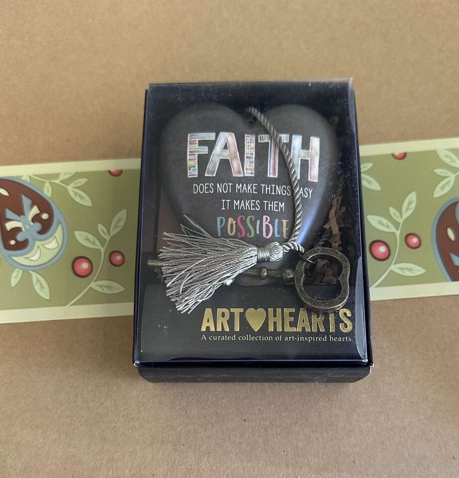 Art Hearts *BRAND NEW!*