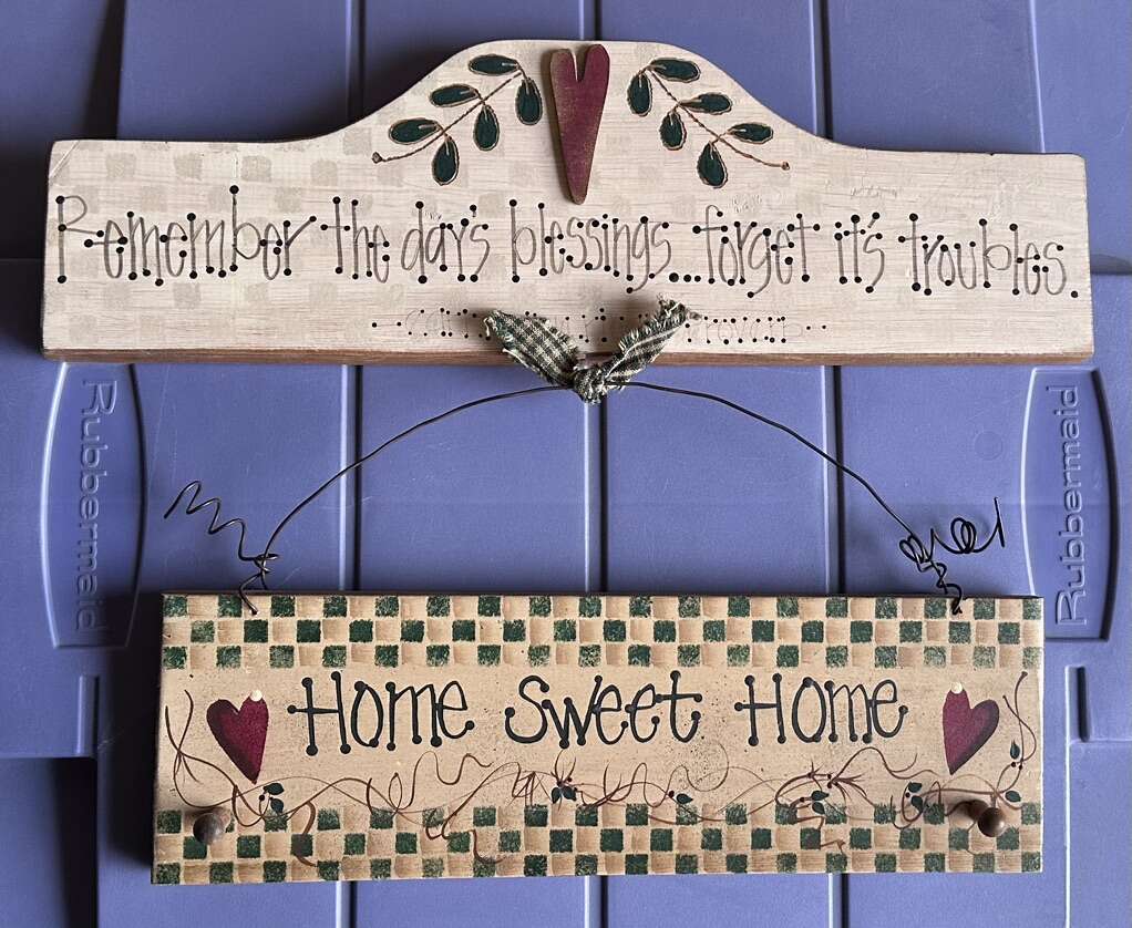 Wood Key Holder Hooks + Wall Decoration