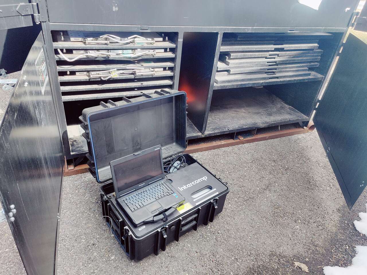 Intercomp LS700 Weigh In Motion WIM scale system.