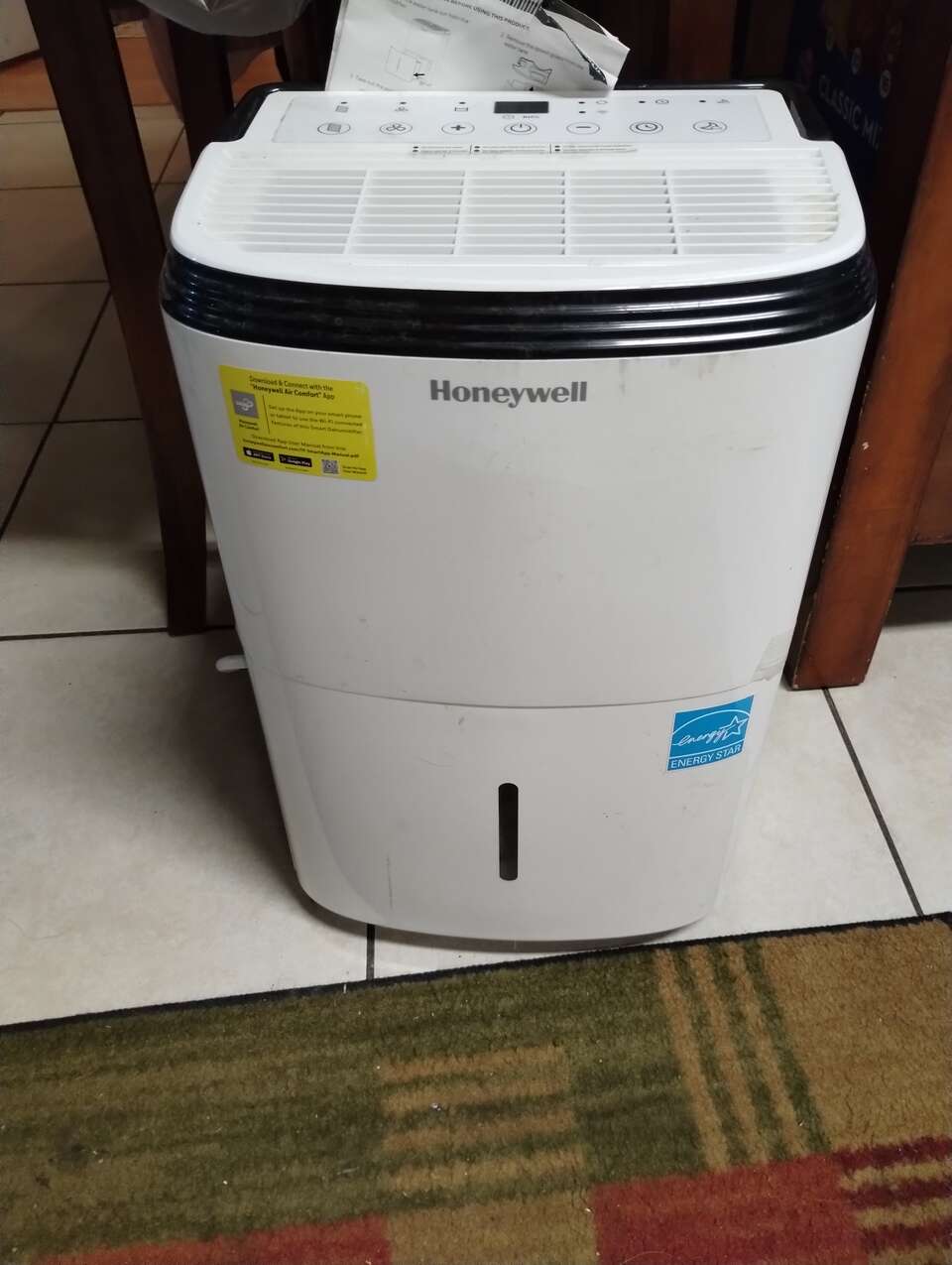 BRAND NEW DEHUMIDFIER WI FI READY 229$ RETIAL