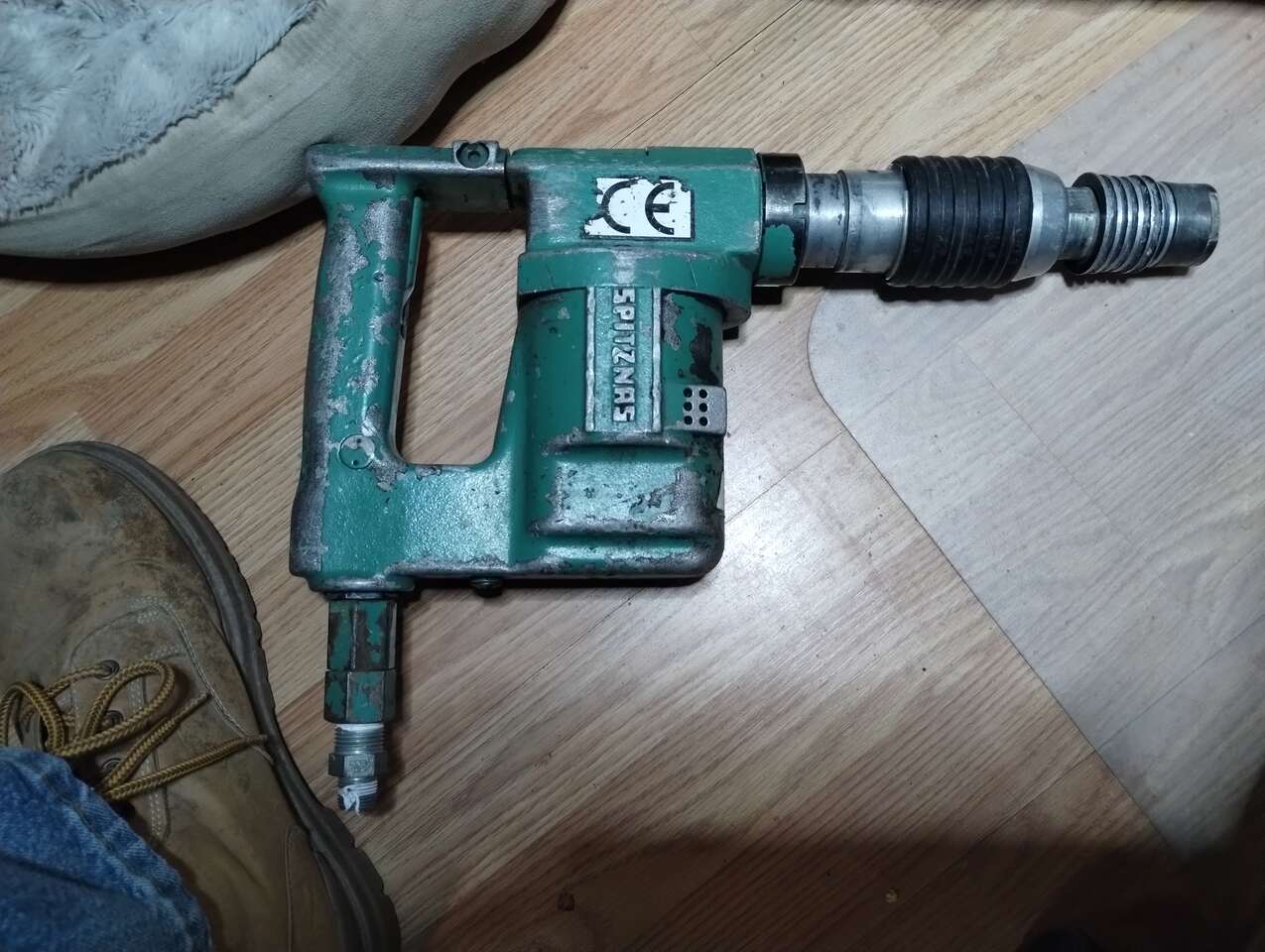 SPITNAS ROTARY HAMMER  SELL OR TRADES  OPEN TO OFFERS
