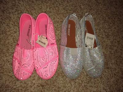 2- Joe boxer (Toms like) shoes size 4