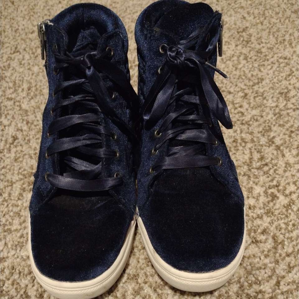 Girls size 4 Navy velvet high tops