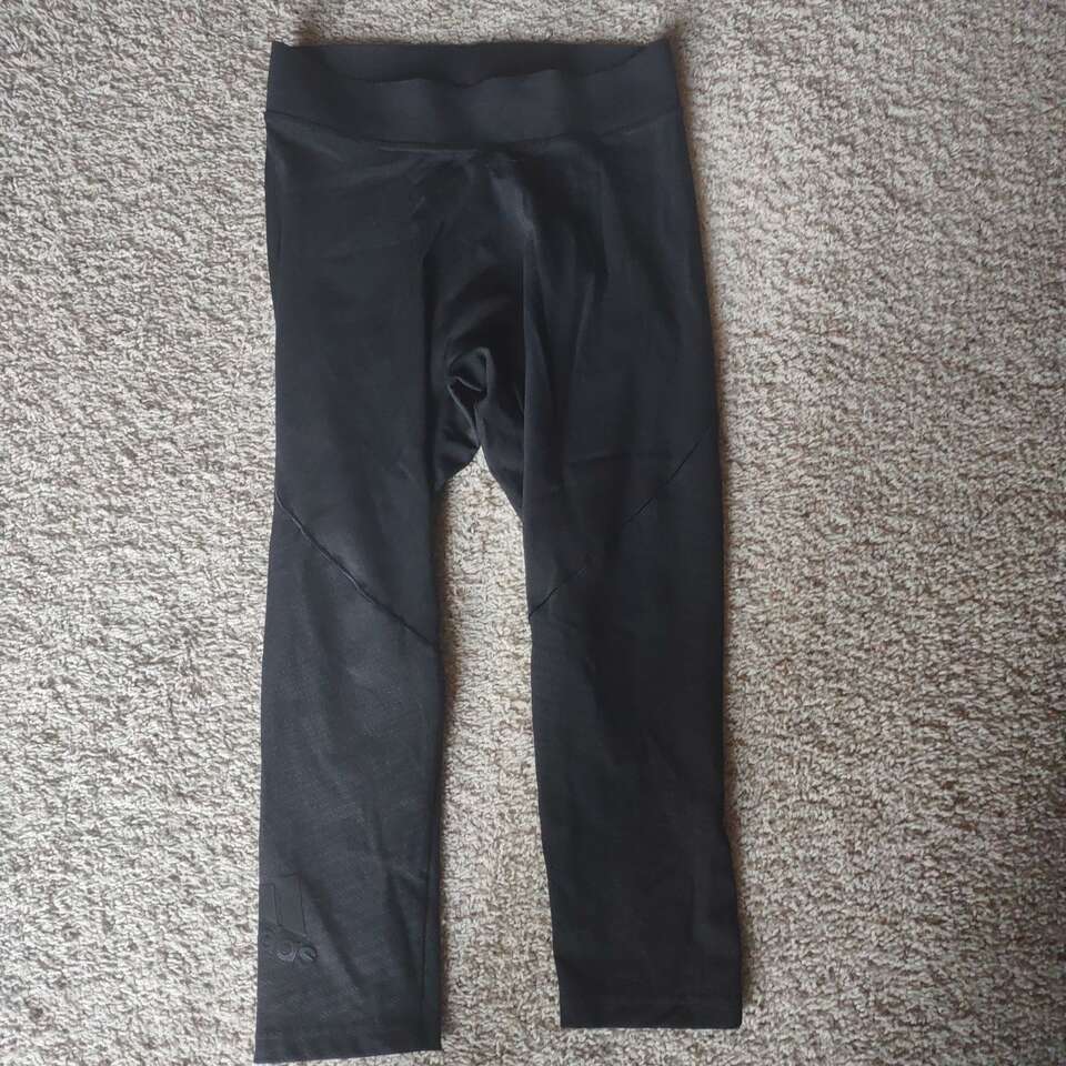 Women's Adidas Techfit Compression Capris sz med