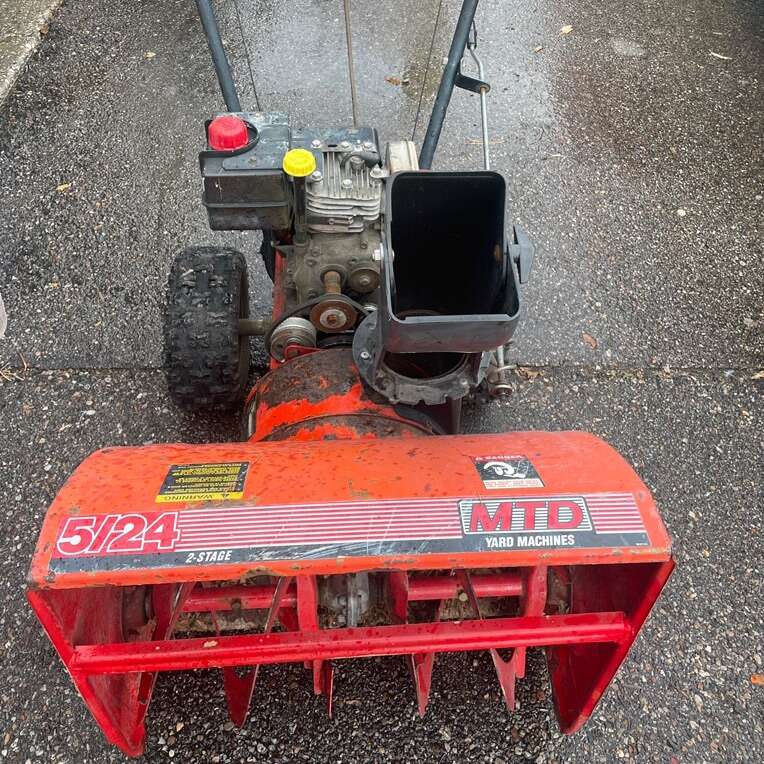 MTD SNOW BLOWER Home and Garden