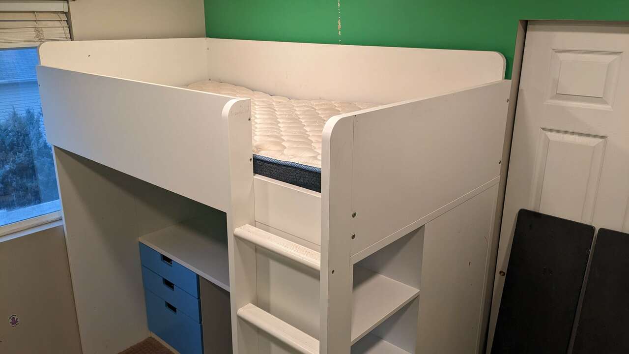 Kids twin loft bed Furniture