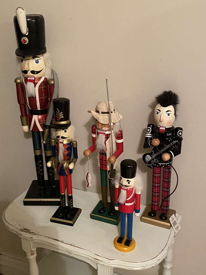 Vintage Nutcracker Lot (5)