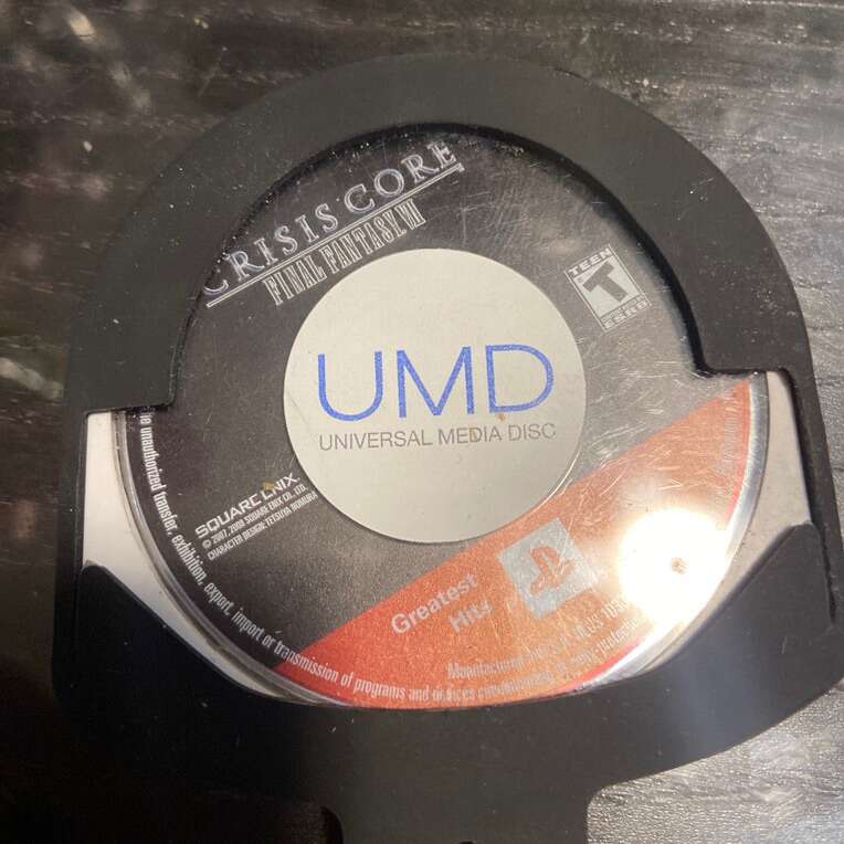 Crisis Core: Final Fantasy VII  PSP TESTED