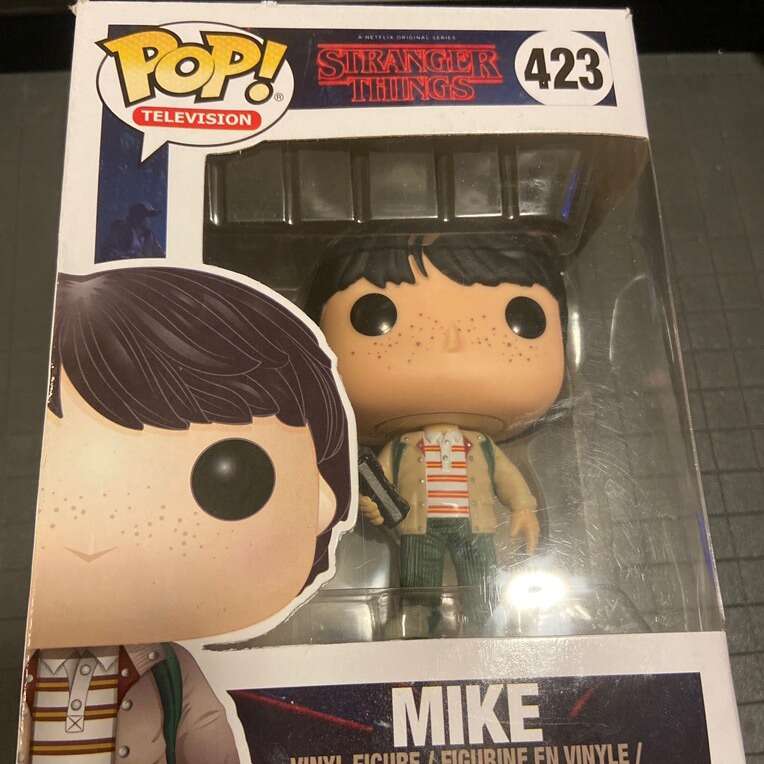 NEW MIKE Stranger Things Pop 423