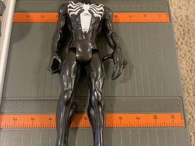 Venom Spider-Man Titan Hero Series 12”