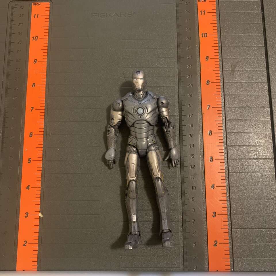 Rare Iron Man Mark 2 Armor Figure 6