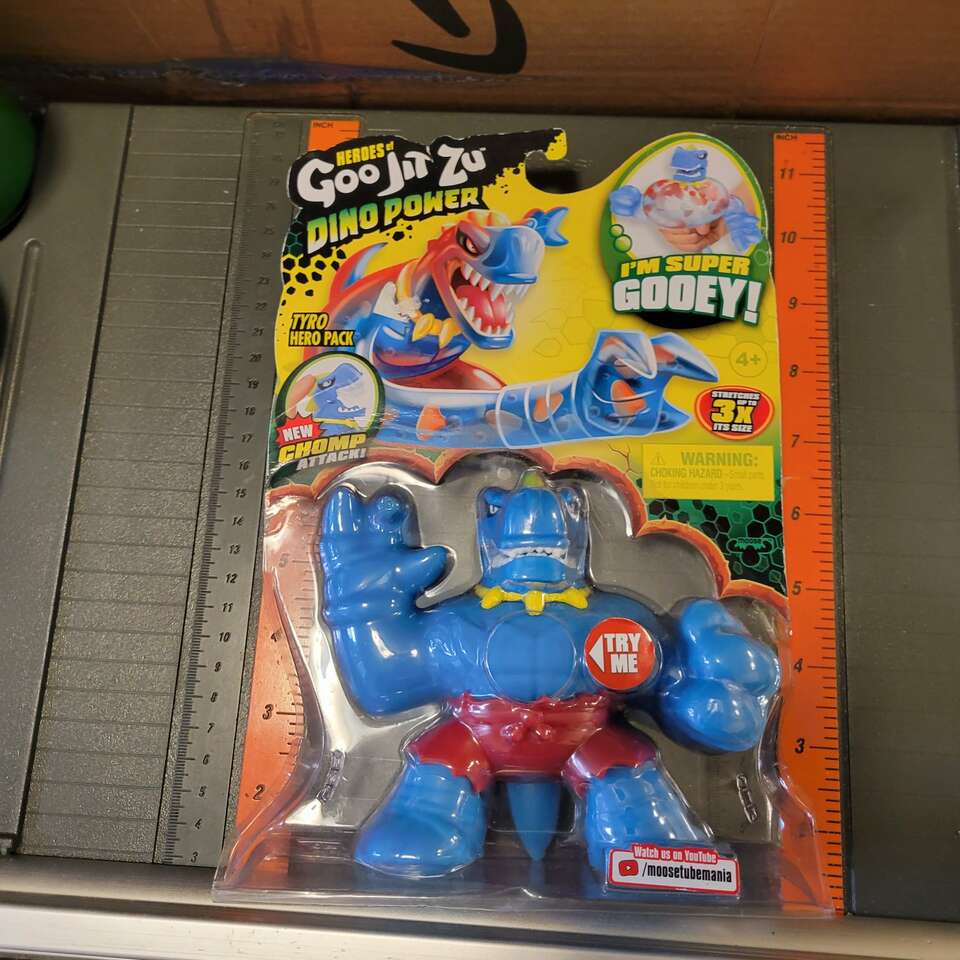 HEROES OF GOO JIT ZU DINO POWER TYRO THE T-REX