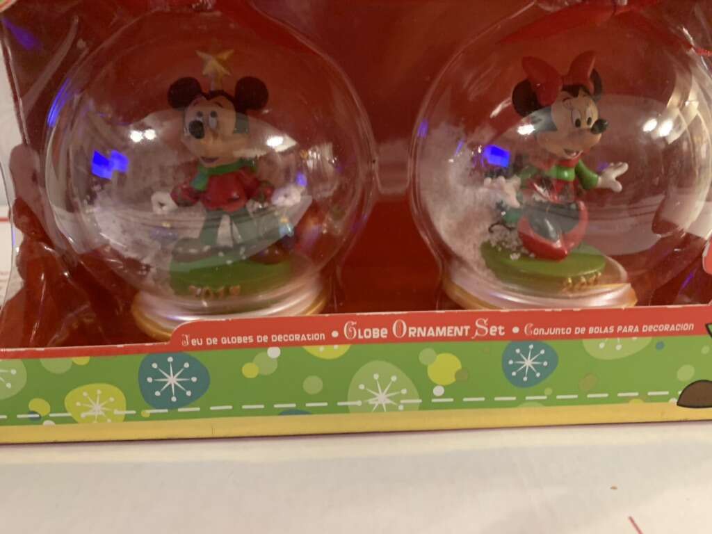NEW IN BOX The Disney Store 2012 Mickey Minnie