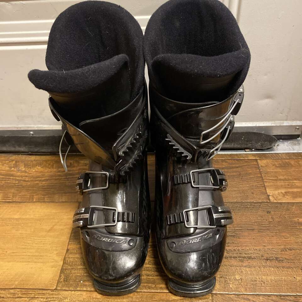 Nordica GP Warm Pure Overlap 9 9.5 Ski