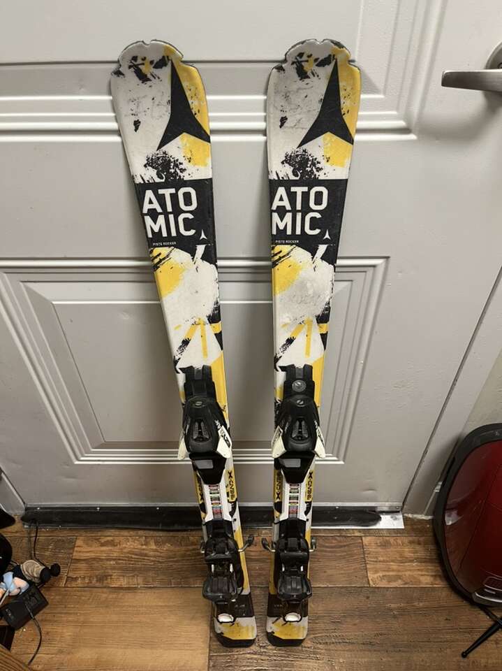 Atomic Vantage Jr Skis w/EZ Bindings 110 cm