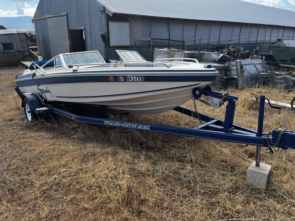 1990 Sea Swirl BOAT REDUCED PRICE