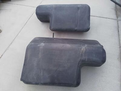 20x31x8" Saddle Tank For Trucks Pair