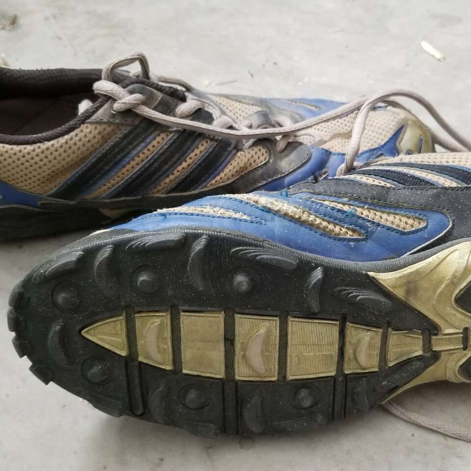 Adidas racing flats size 10