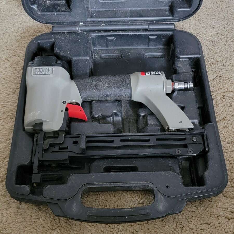 1/4" Narrow Crown Stapler Porter Cable NS100A