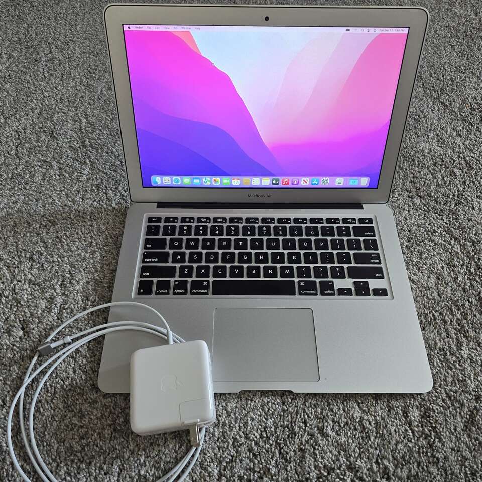 2017 MacBook Air 128 GB