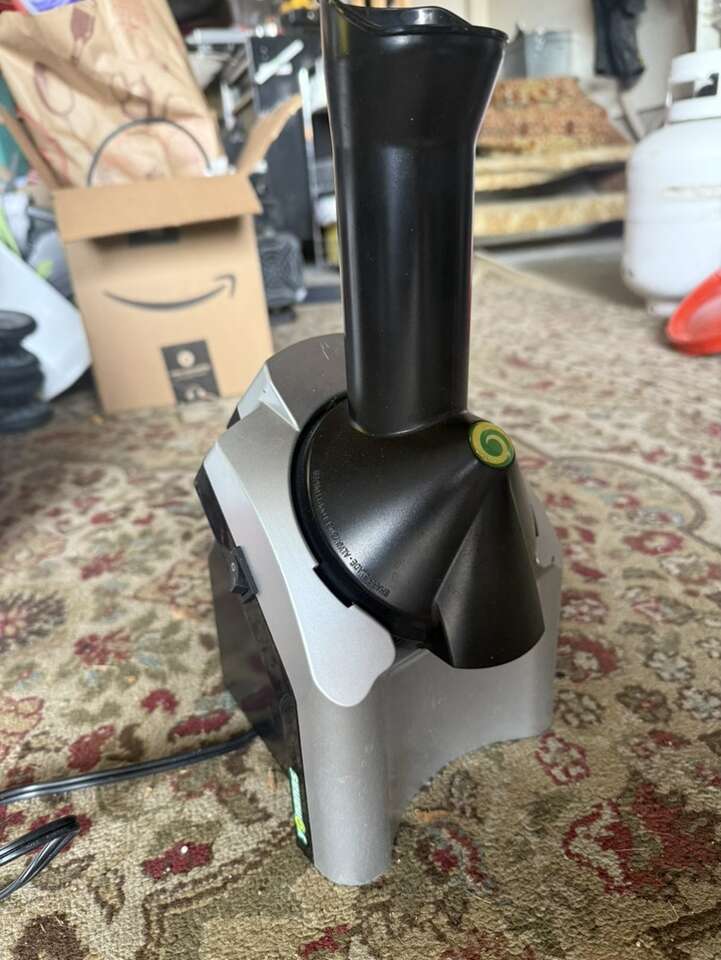 YoNanas Sorbet Maker