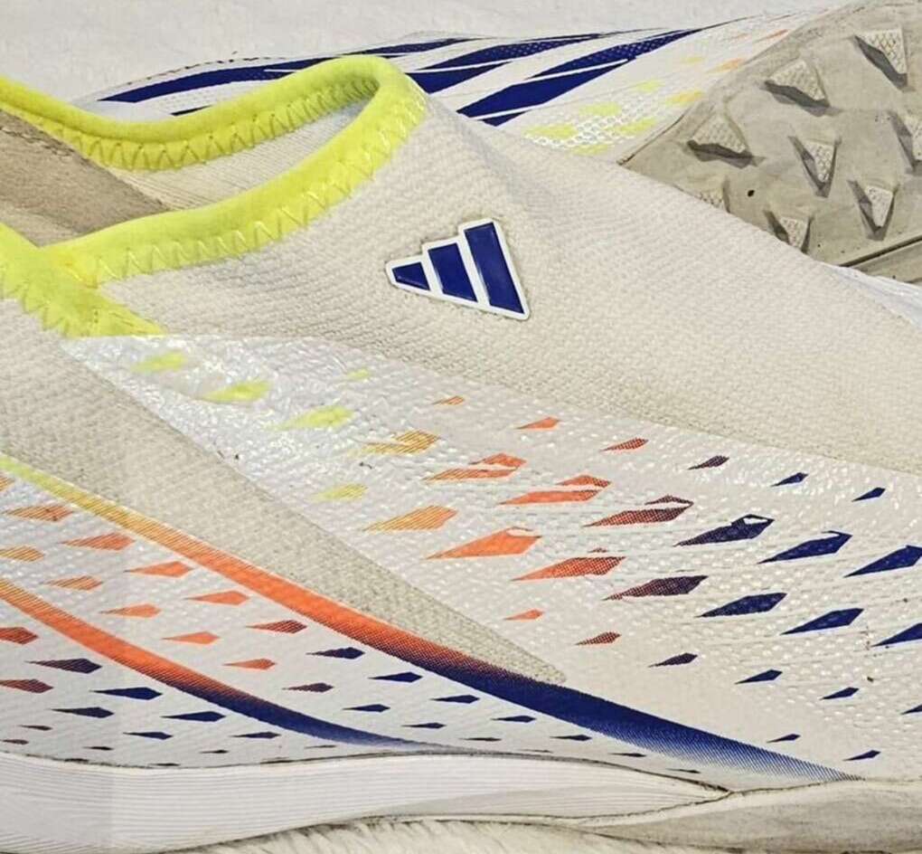 Adidas Predator Edge 3TF Size 10