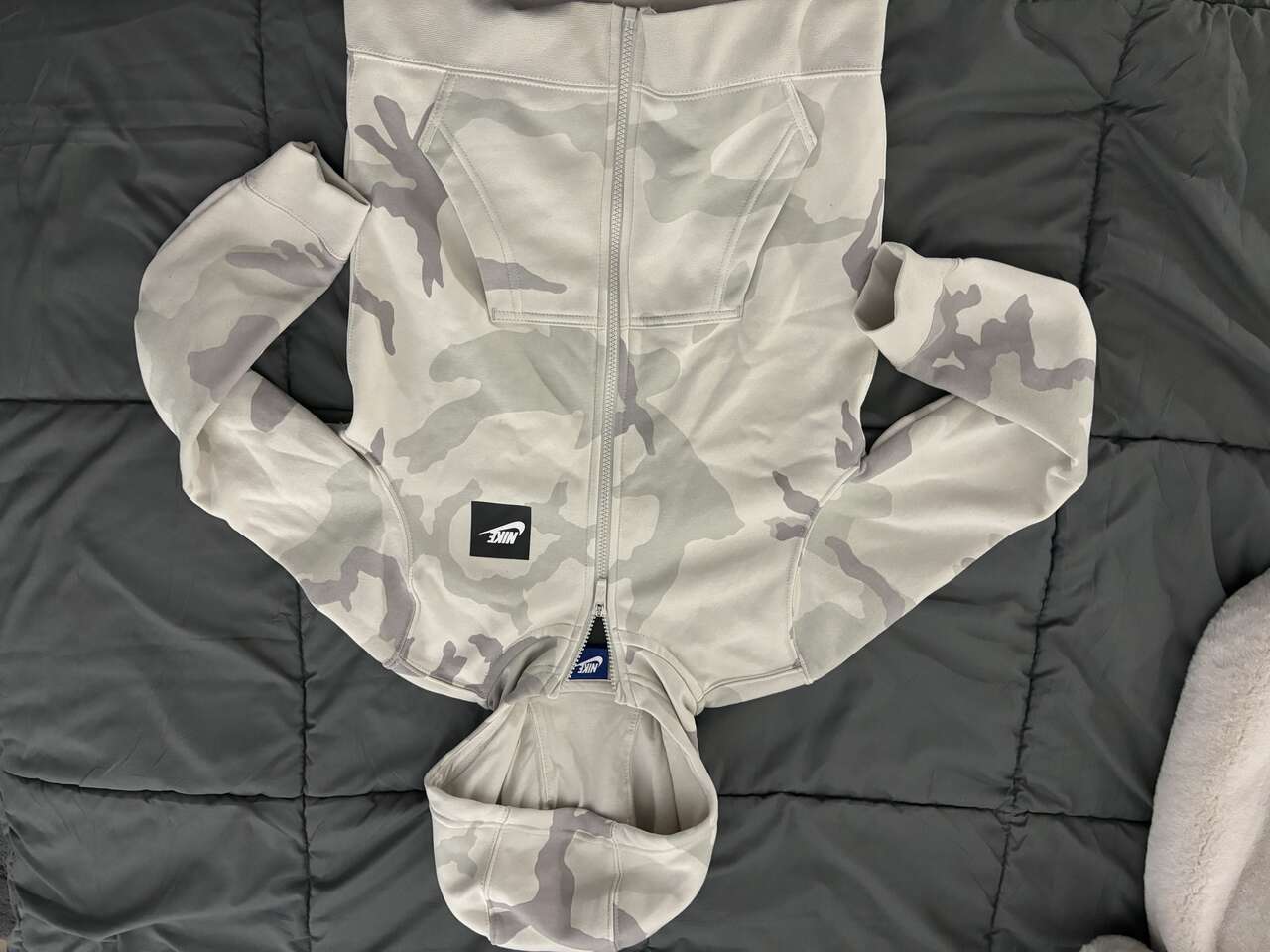 3 Boy Hoodies SZ Med - Nike & Hurley