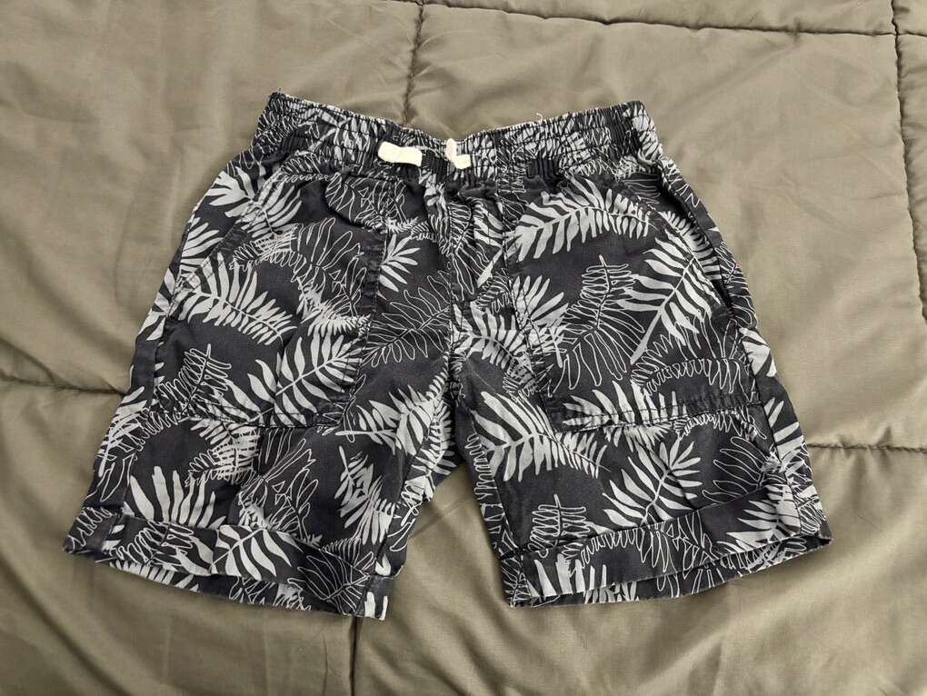 6 Pairs Boys Shorts - SZ 6-7