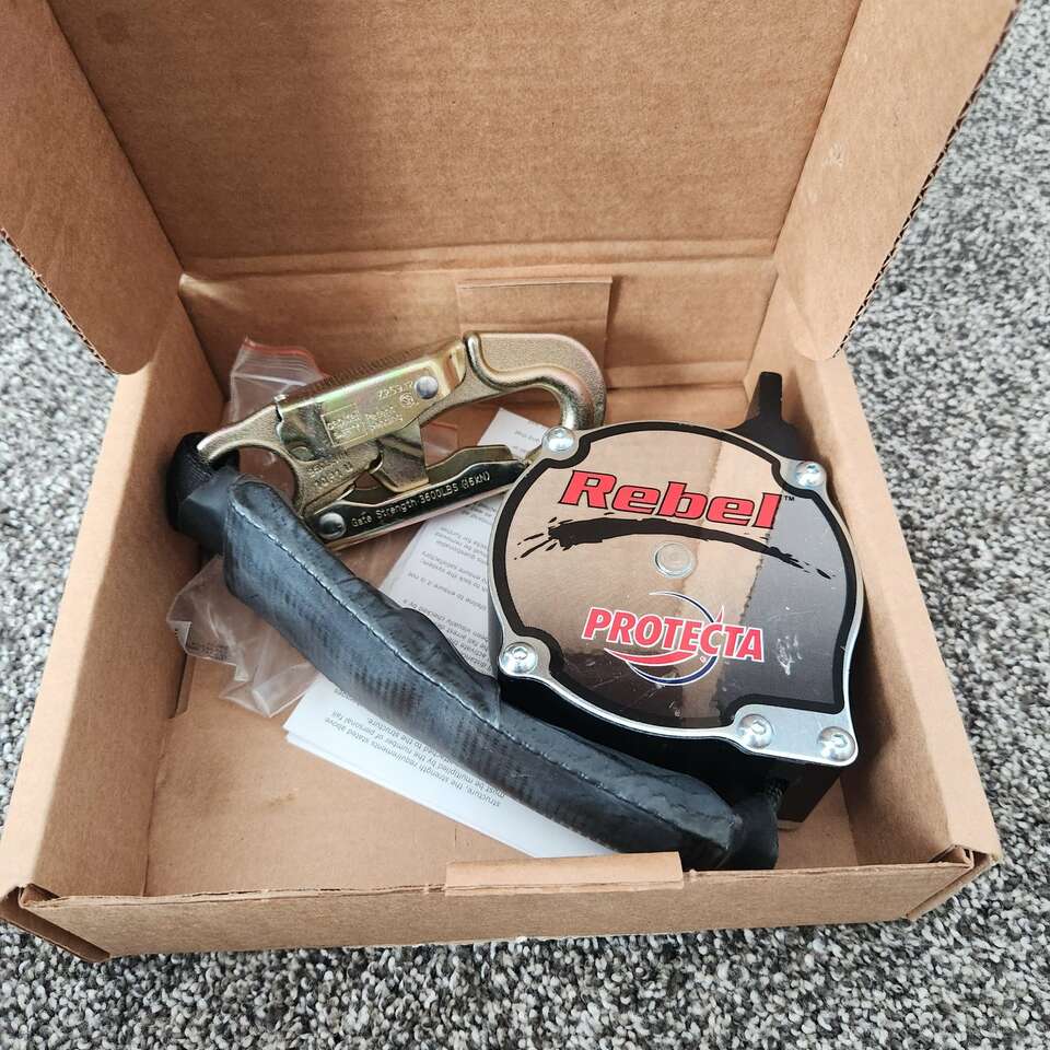 Protecta Rebel like new SRL Lanyard