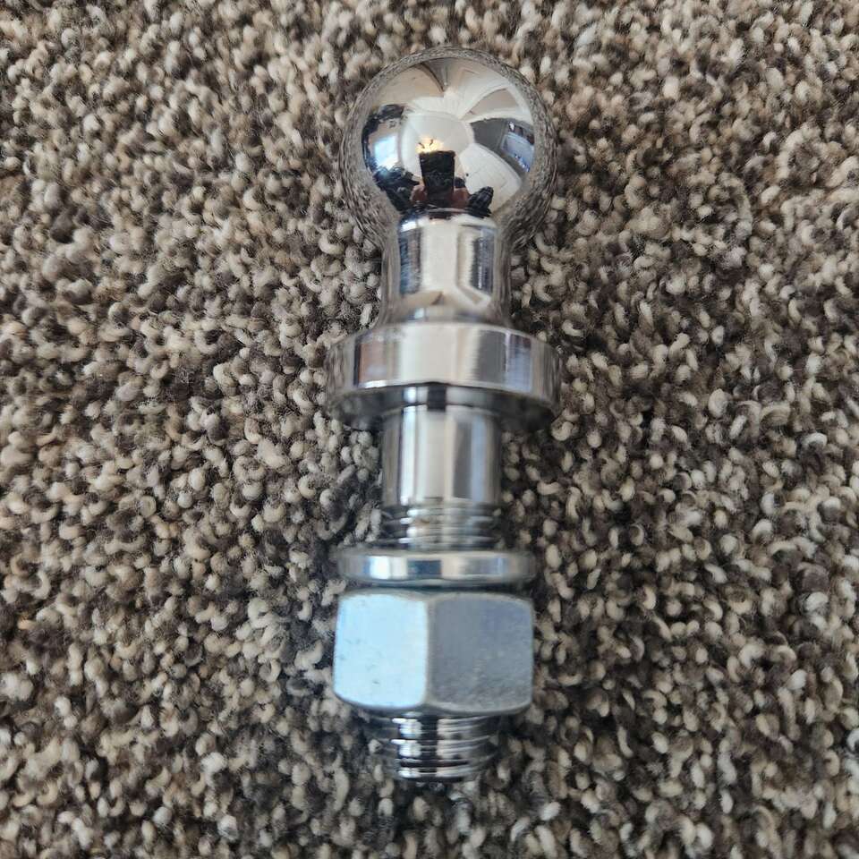 NEW Chrome 1 1/2 Inch Ball Hitch