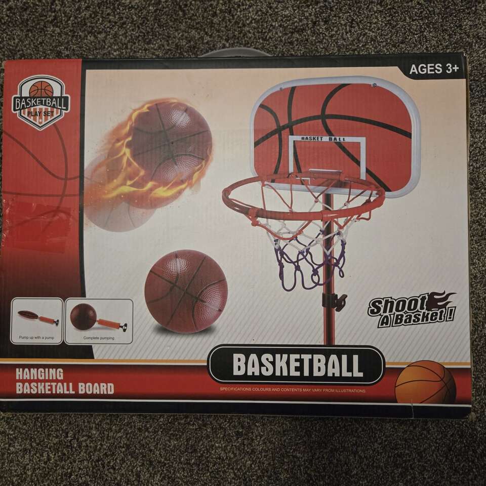 NEW Mini Basketball Hoop With Stand & Ball