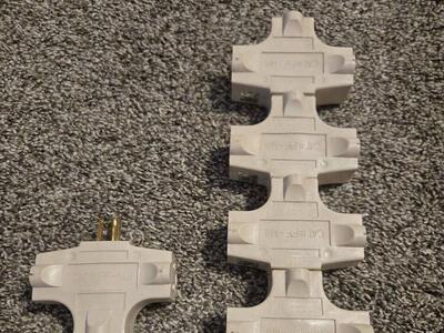 NEW Heavy Duty Grounded Triple Tap Adapters (5)