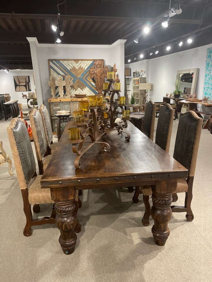 PRICE REDUCED ON THIS AMAZINGLY STUNNING ONE OF A KIND HAND FINISHED MISQUITE DINING TABLE LEATHER CHAIR SET, EXLNT CONDITION