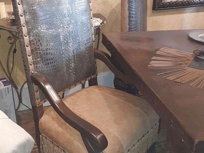 PRICE REDUCED ON THIS AMAZINGLY STUNNING ONE OF A KIND HAND FINISHED MISQUITE DINING TABLE 8 LEATHER CHAIR SET, EXLNT CONDITION