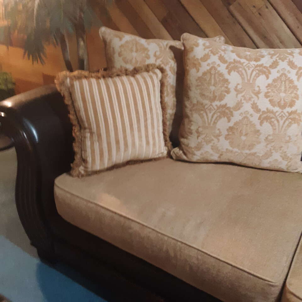 FINAL PRICE REDUCTION !!!! WON'T LAST...FIRST COME, FIRST SERVE. STUNNING CUSTOM SOFA, EXTREME COMFORT, CARVED ARMS/BASE