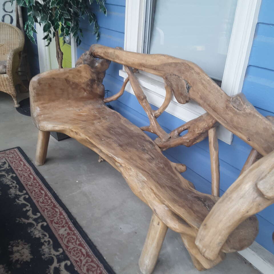 PRICE REDUCED ON THIS AMAZINGLY STUNNING, EXTREMELY COMFORTABLE, NATURAL BENCH & TABLE
