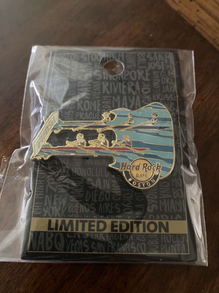 Hard Rock Pin
