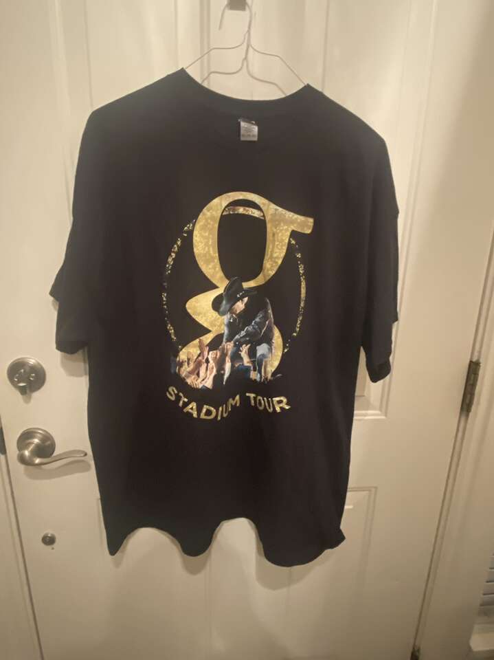 Garth Brooks Concert T-shirt