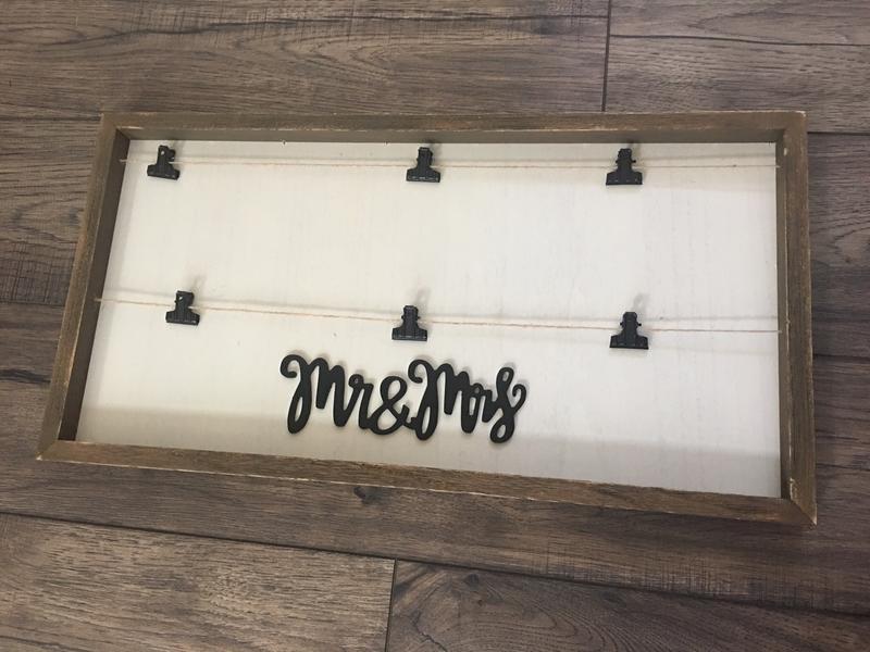 Mr & Mrs Picture Display